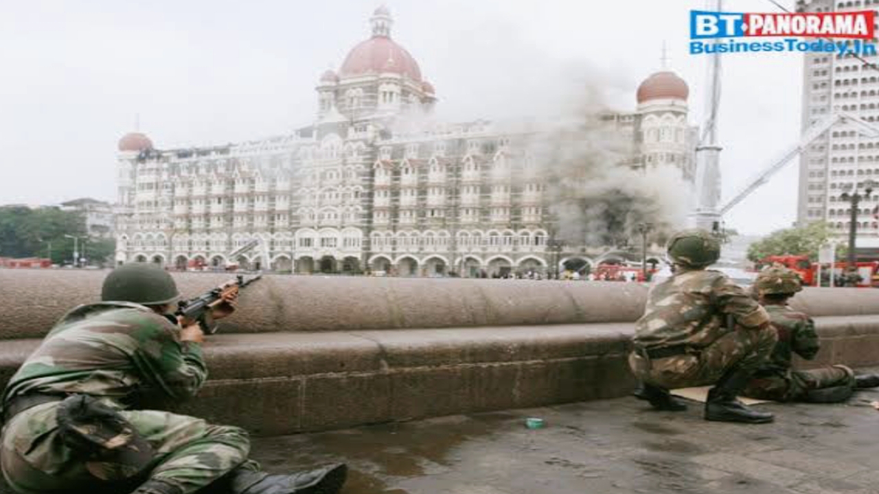 Taj Mahal palace Hotel Attack, Taj Mahal palace Hotel Attack in Hindi