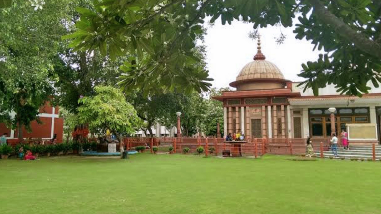 Durga Temple Mohan Nagar, Durga Temple Mohan Nagar in Hindi