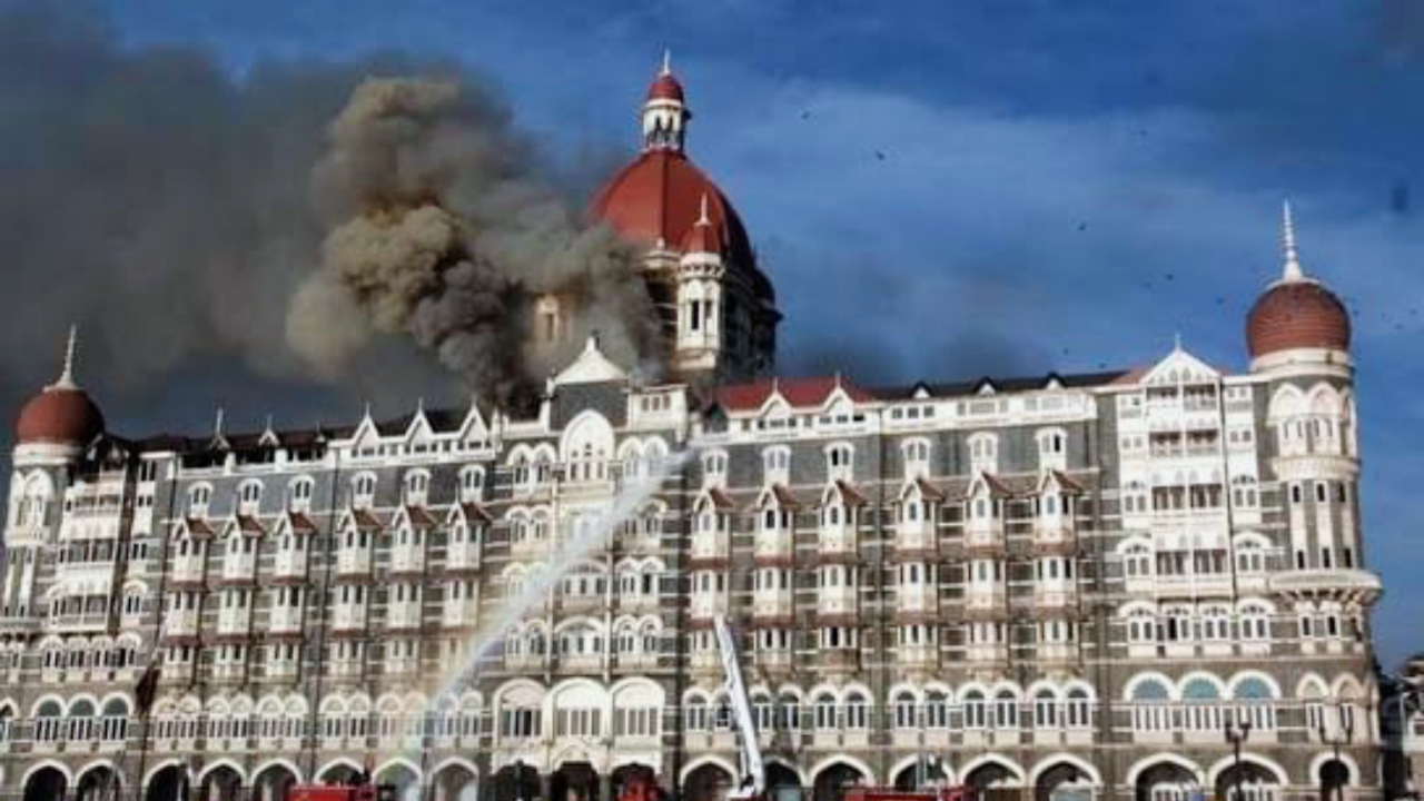 Taj Mahal palace Hotel Attack, Taj Mahal palace Hotel Attack in Hindi