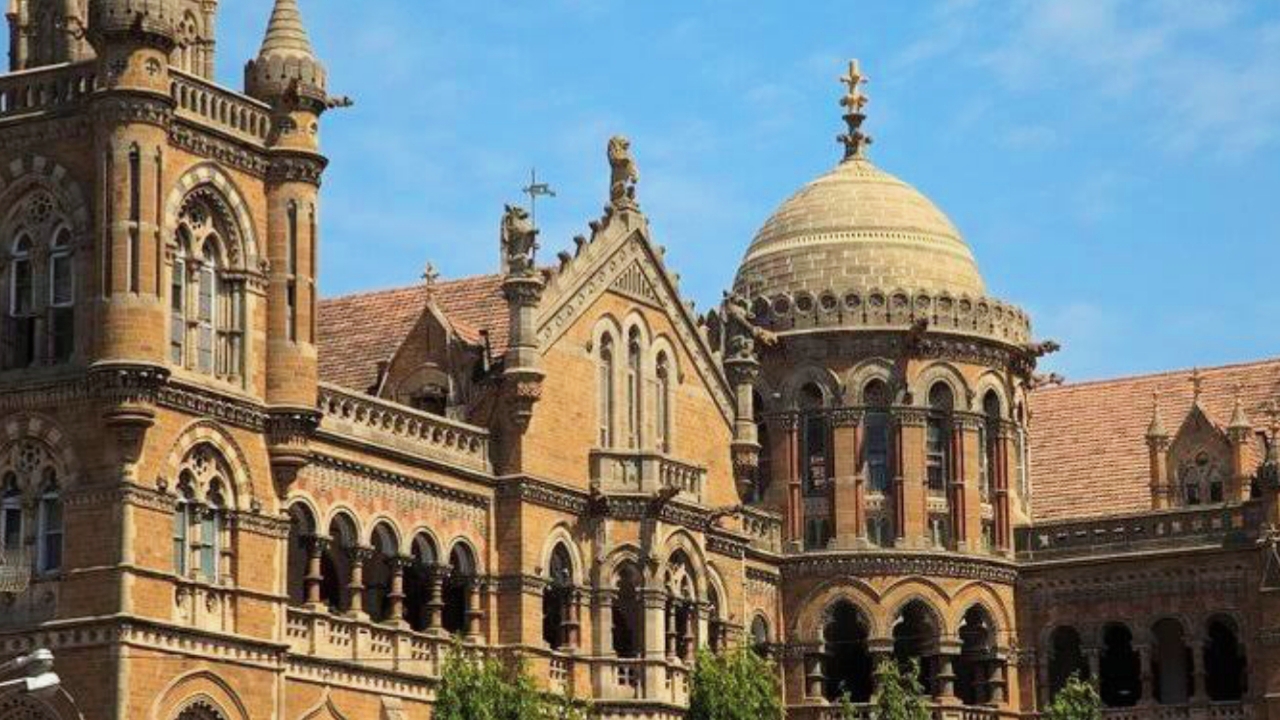 Chhatrapati Shivaji Maharaj Terminus, Chhatrapati Shivaji Maharaj Terminus in Hindi