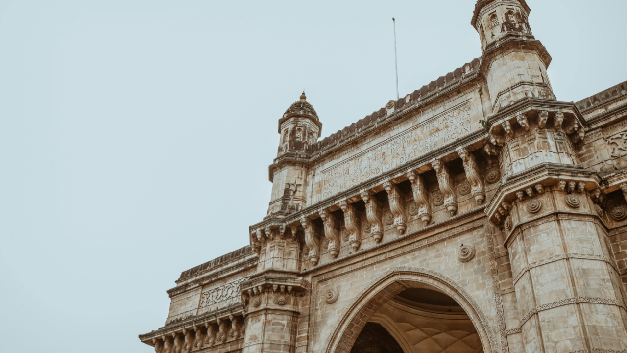 Gateway of India Mumbai, Gateway of India Mumbai in Hindi