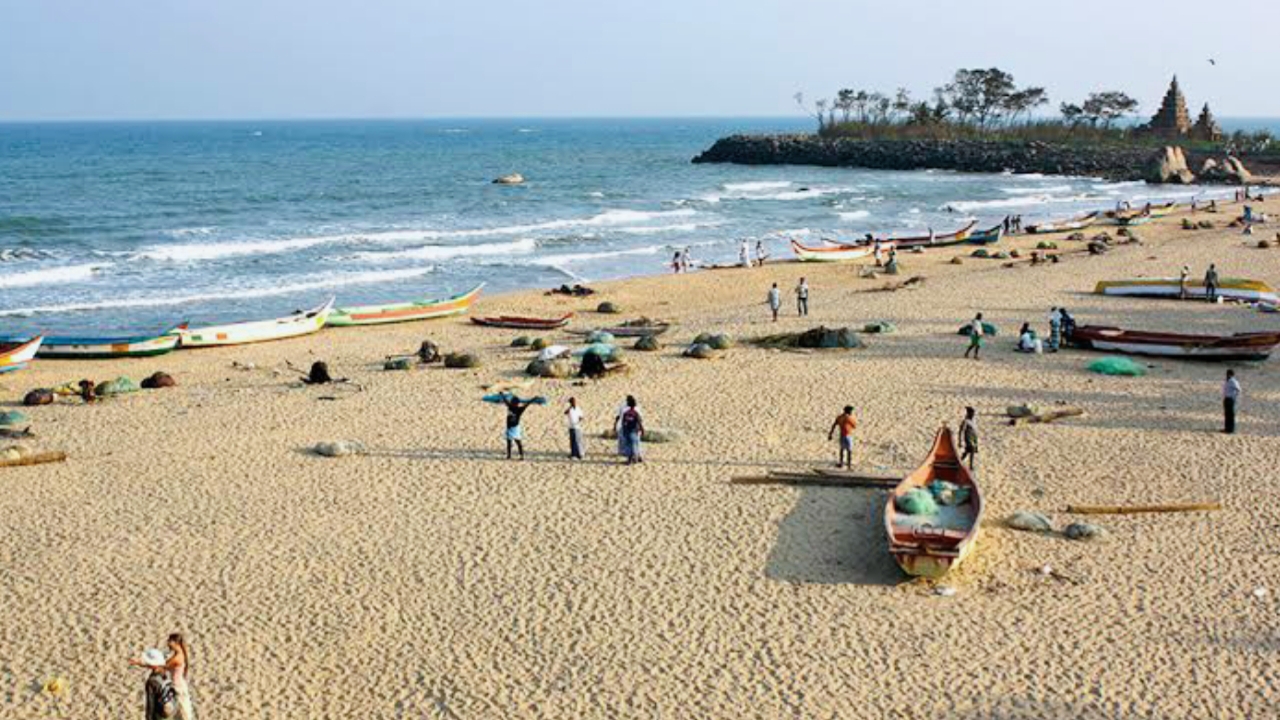 Mahabalipuram Beach, Mahabalipuram Beach in Hindi