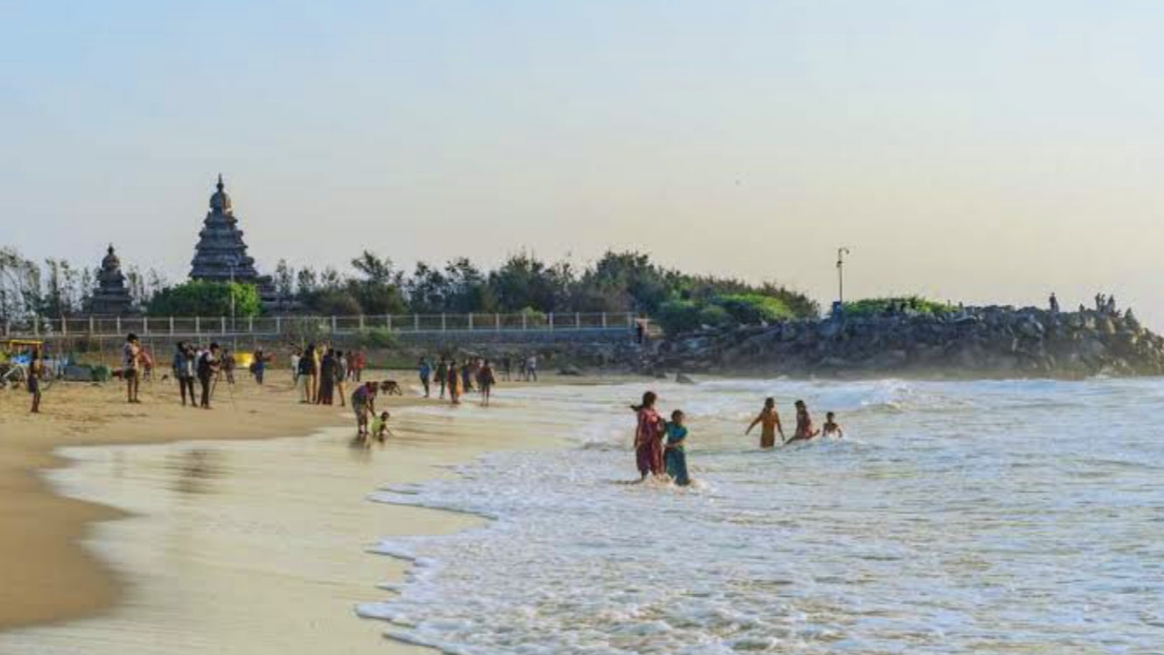 Mahabalipuram Beach, Mahabalipuram Beach in Hindi