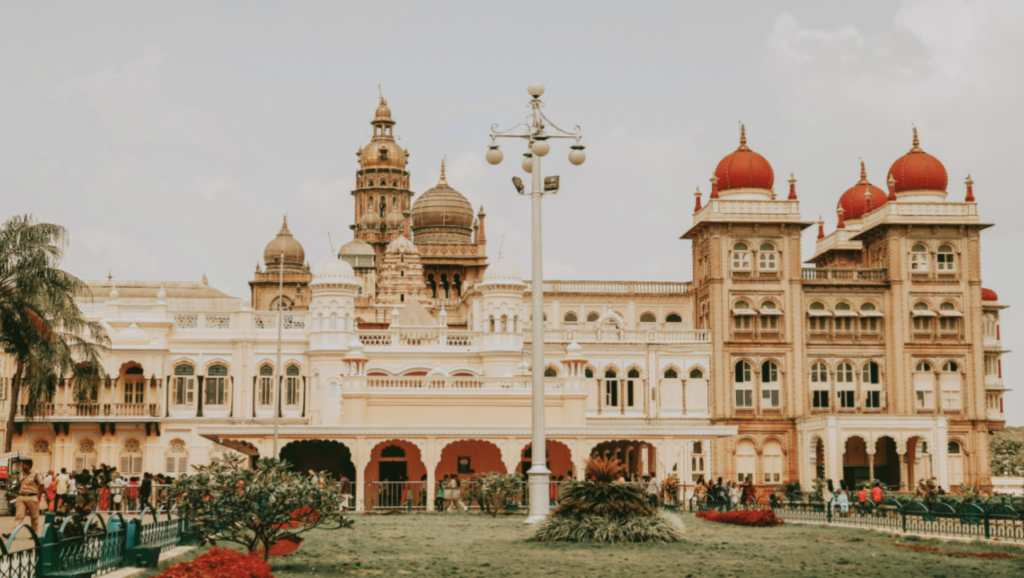 Mysore Palace, Mysore Palace in Hindi