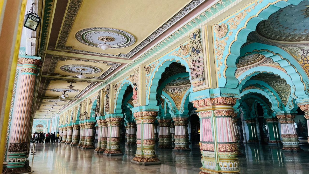 Rooms in Mysore Palace, Rooms in Mysore Palace in Hindi