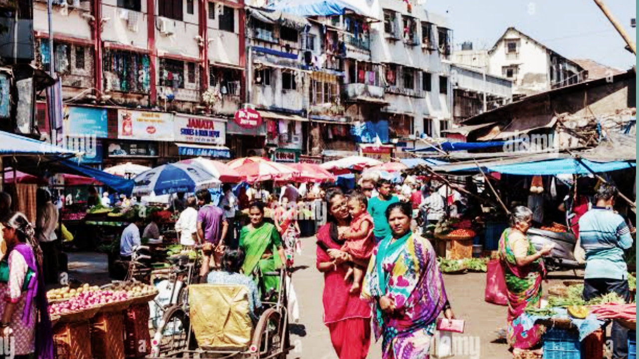 Colaba Causeway Market , Colaba Causeway Market in Hindi