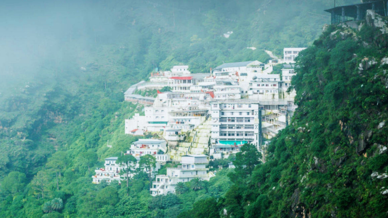 Vaishno Devi Temple, Vaishno Devi Temple in Hindi